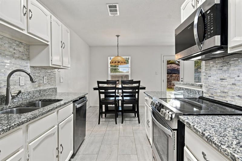 831 Beverly Drive, Grapevine TX 76051 - Photo 12