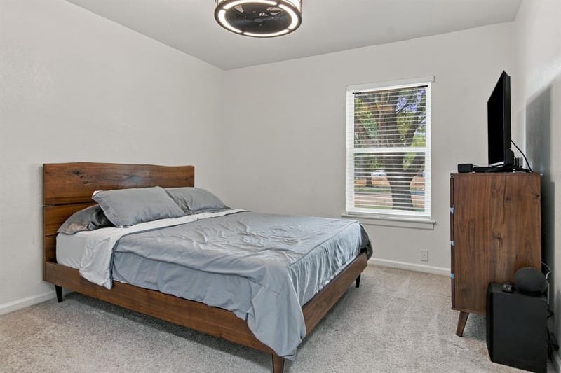 831 Beverly Drive, Grapevine TX 76051 - Photo 22