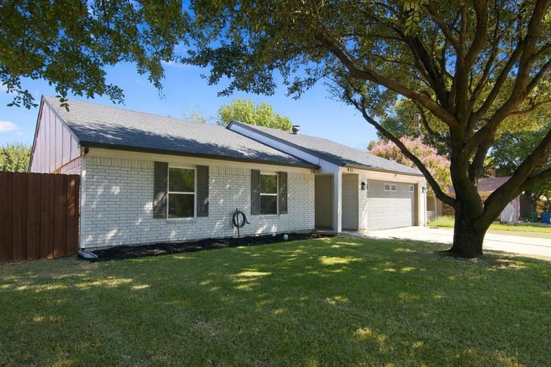831 Beverly Drive, Grapevine TX 76051