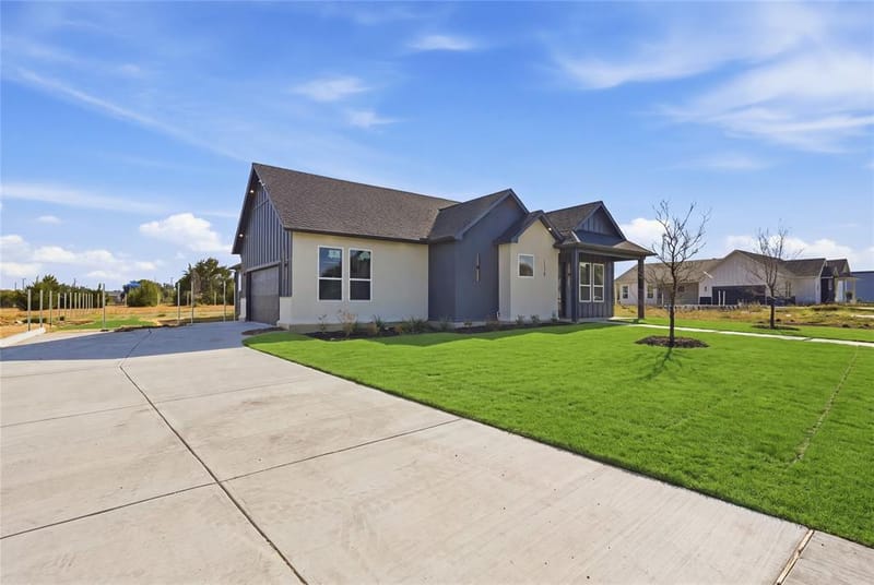 1126 Gannon Lane, DeSoto TX 75115 - Photo 2