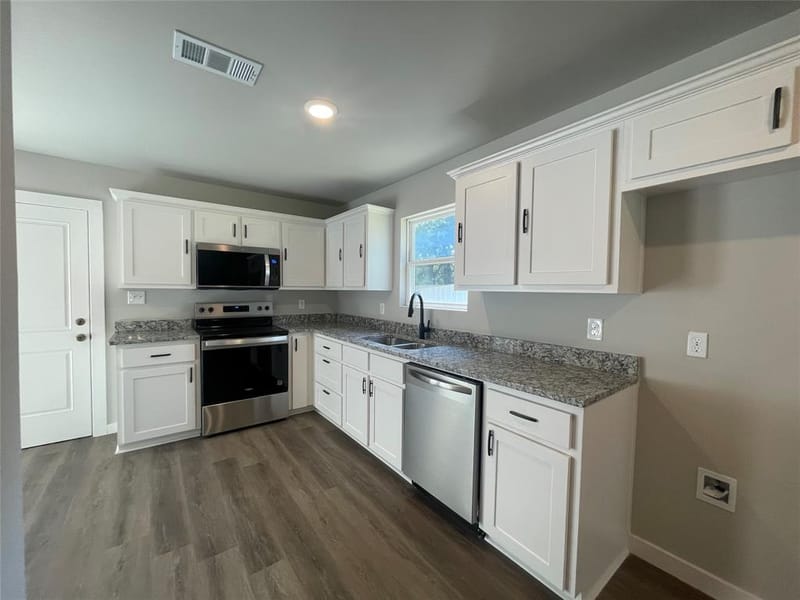 9315 LYNDA Lane, Hawk Cove TX 75474 - Photo 11