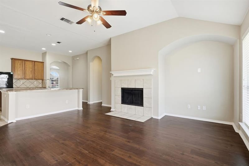 240 Cedar Crest Drive, Justin TX 76247 - Photo 7