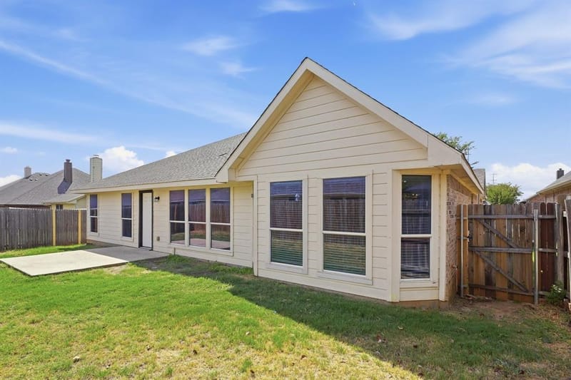 240 Cedar Crest Drive, Justin TX 76247 - Photo 30
