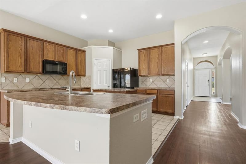 240 Cedar Crest Drive, Justin TX 76247 - Photo 11