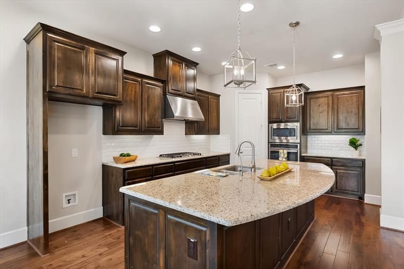 1108 Ivy Charm Way, Arlington TX 76005 - Photo 9