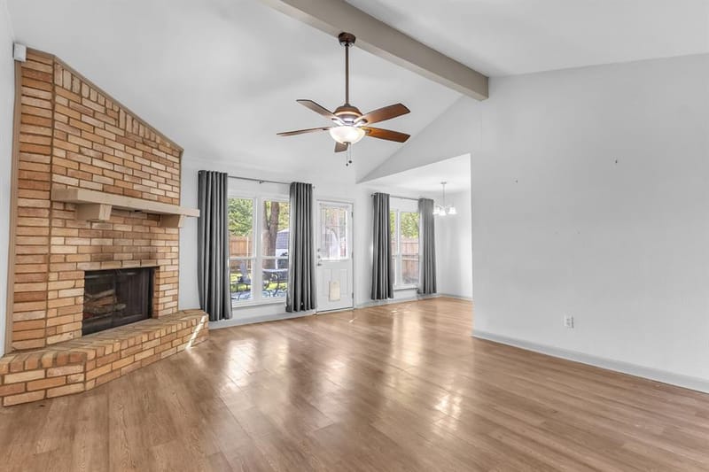 6217 Springwood Drive, Arlington TX 76001 - Photo 3