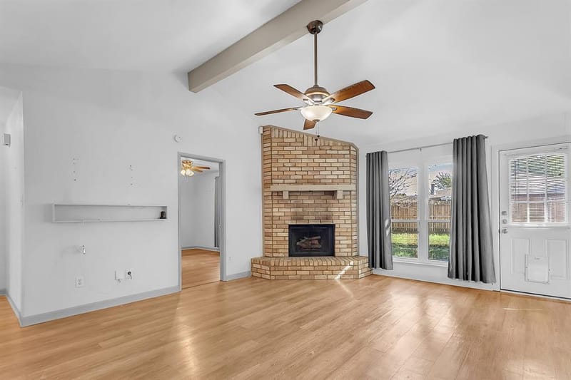 6217 Springwood Drive, Arlington TX 76001 - Photo 4