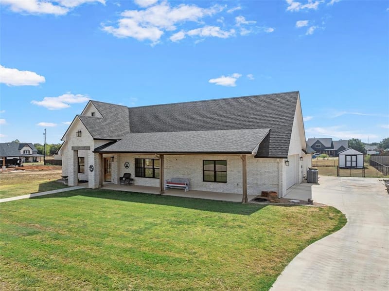 15 Pareya Circle, West TX 76691 - Photo 3