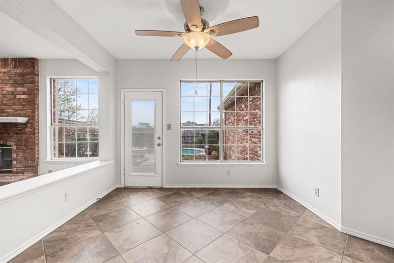 2829 Panorama Drive, Carrollton TX 75007 - Photo 7