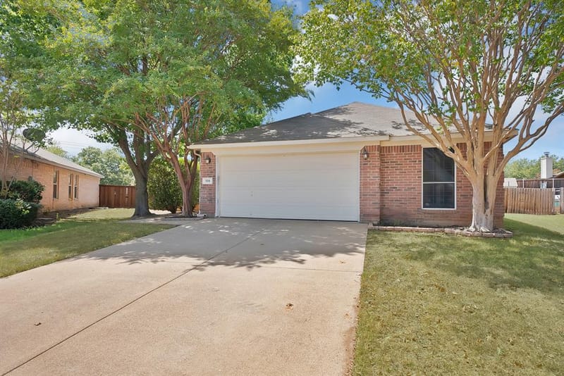 109 Goldeneye Lane, Fort Worth TX 76120 - Photo 3