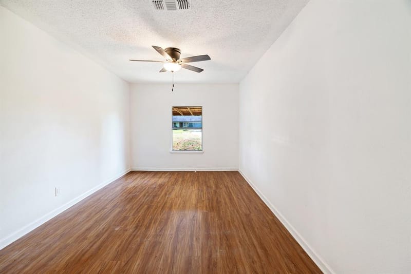 6115 Waggoner Street, Reno TX 75462 - Photo 13