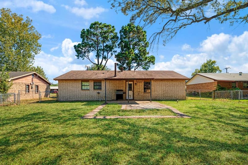 6115 Waggoner Street, Reno TX 75462 - Photo 17