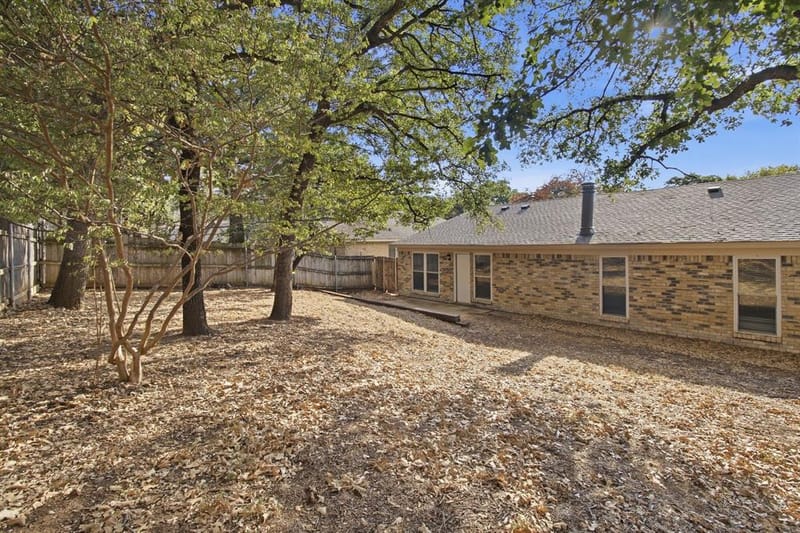 4807 Crestmont Court, Arlington TX 76017 - Photo 32