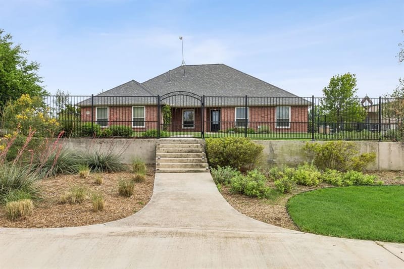 1901 Saw Tooth Court, Haslet TX 76052 - Photo 5