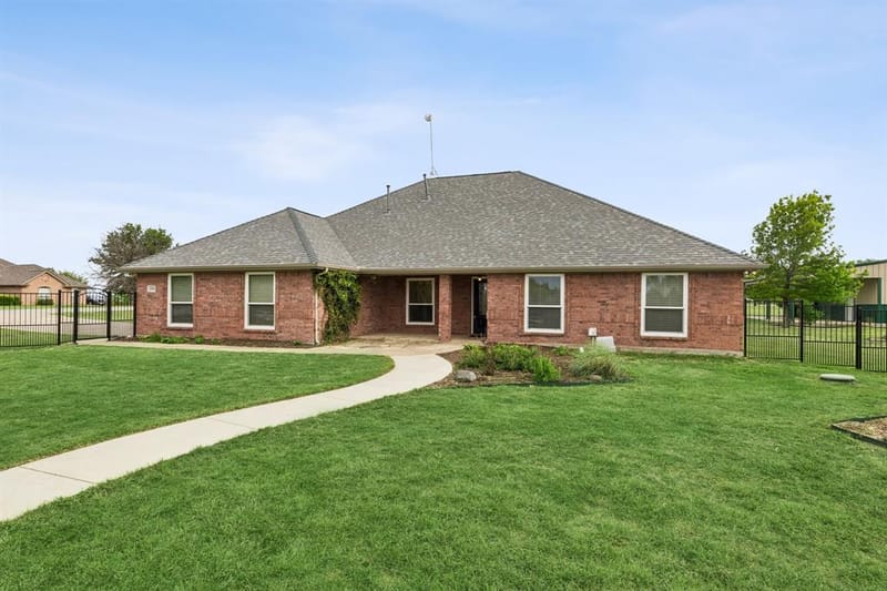 1901 Saw Tooth Court, Haslet TX 76052 - Photo 34