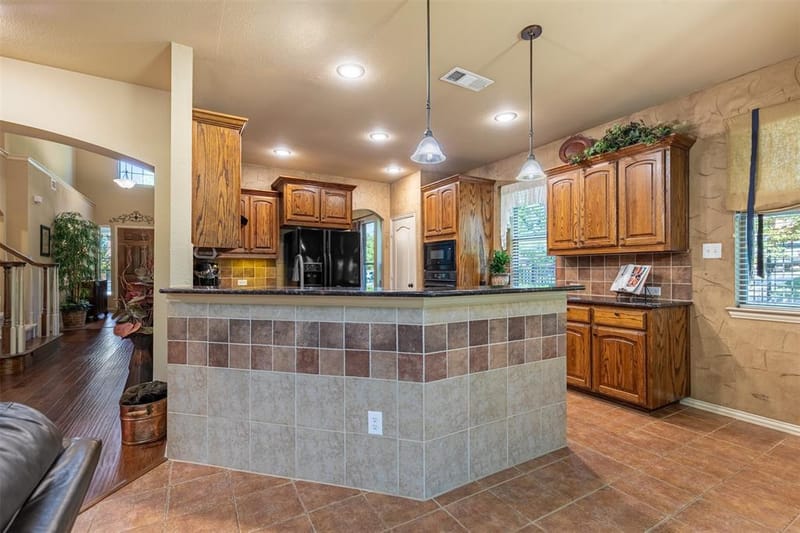 9736 Sam Bass Trail, Fort Worth TX 76244 - Photo 10