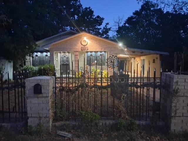 9522 Paramount Avenue, Dallas TX 75217 - Photo 2