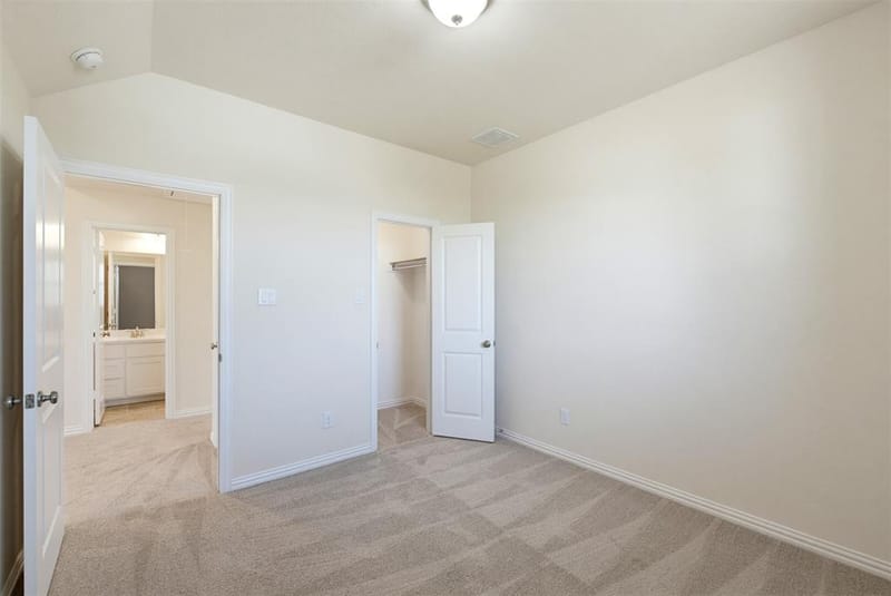 1920 Roundtree Circle E, Fort Worth TX 76008 - Photo 32