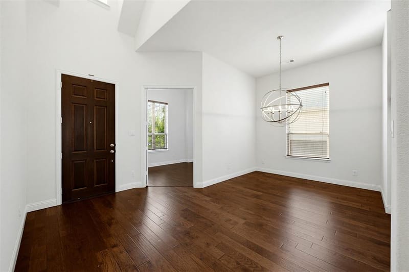 1920 Roundtree Circle E, Fort Worth TX 76008 - Photo 5