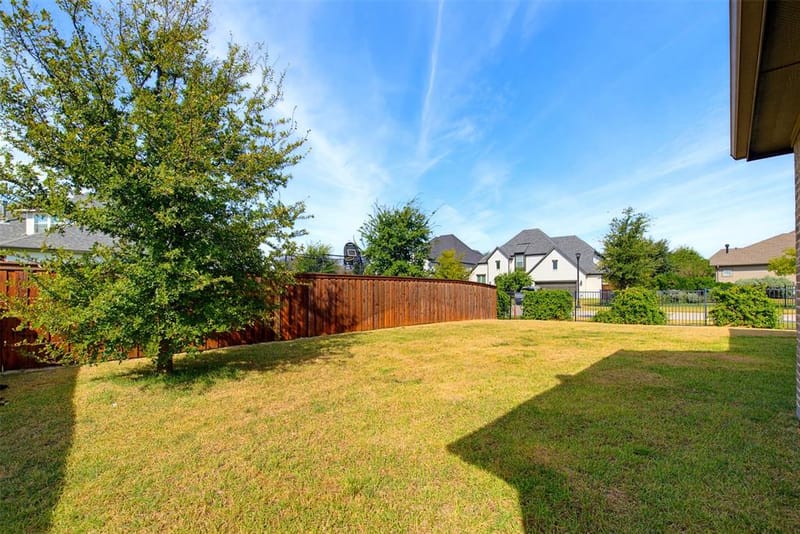 1920 Roundtree Circle E, Fort Worth TX 76008 - Photo 40