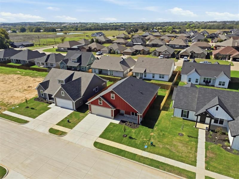 804 Lavender Court, Tolar TX 76476 - Photo 38