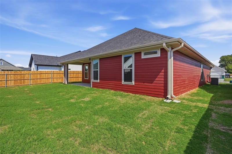 804 Lavender Court, Tolar TX 76476 - Photo 35