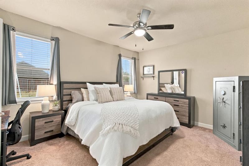 28 S Highland Drive, Sanger TX 76266 - Photo 12