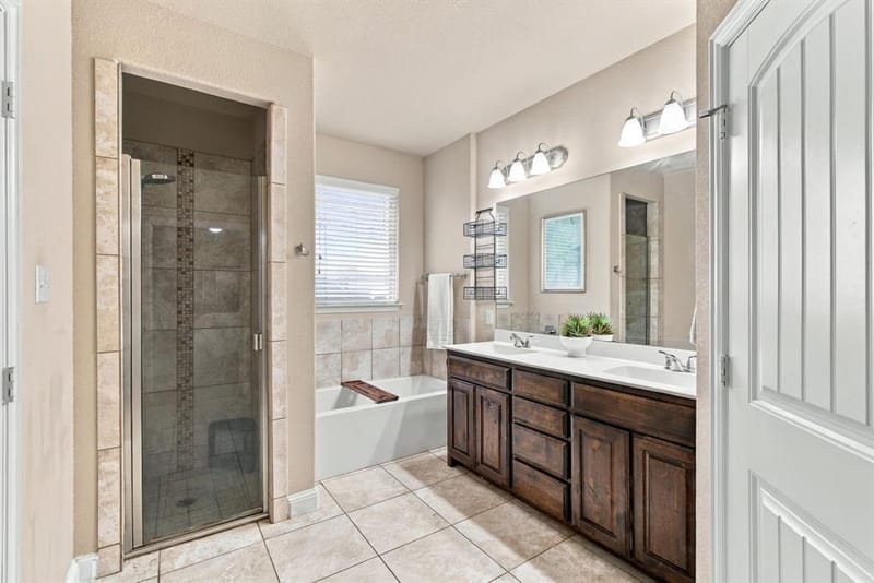 28 S Highland Drive, Sanger TX 76266 - Photo 14