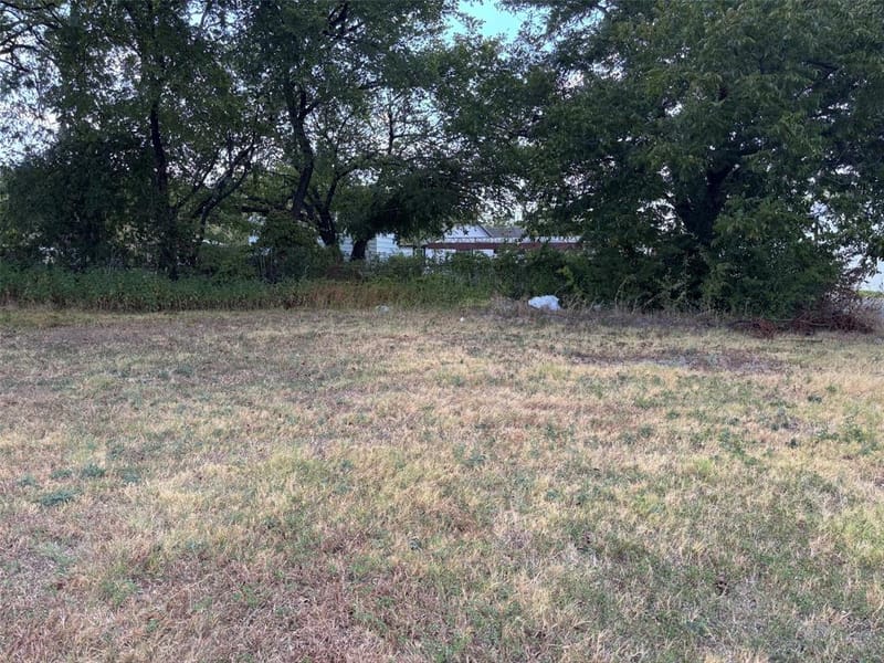 201 5th Street, Grand Prairie TX 75051 - Photo 7
