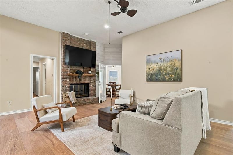2211 Mediterranean Avenue, Arlington TX 76011 - Photo 12