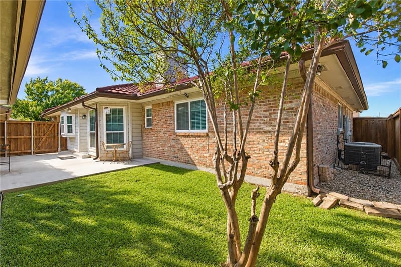 2211 Mediterranean Avenue, Arlington TX 76011 - Photo 28