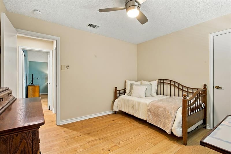 2211 Mediterranean Avenue, Arlington TX 76011 - Photo 24