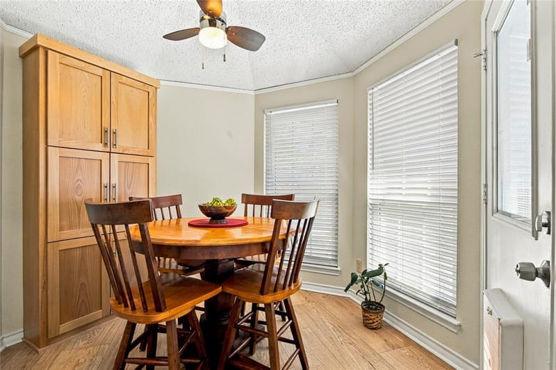 2211 Mediterranean Avenue, Arlington TX 76011 - Photo 10