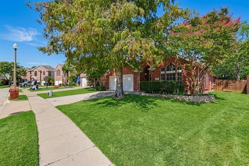 3705 Palmetto Court, Denton TX 76210 - Photo 4
