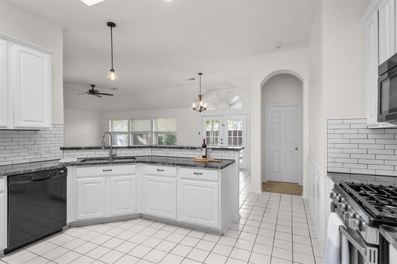 1718 Falcon Drive, Corinth TX 76210 - Photo 22