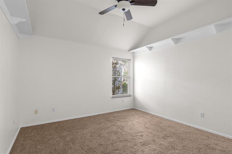 1718 Falcon Drive, Corinth TX 76210 - Photo 32