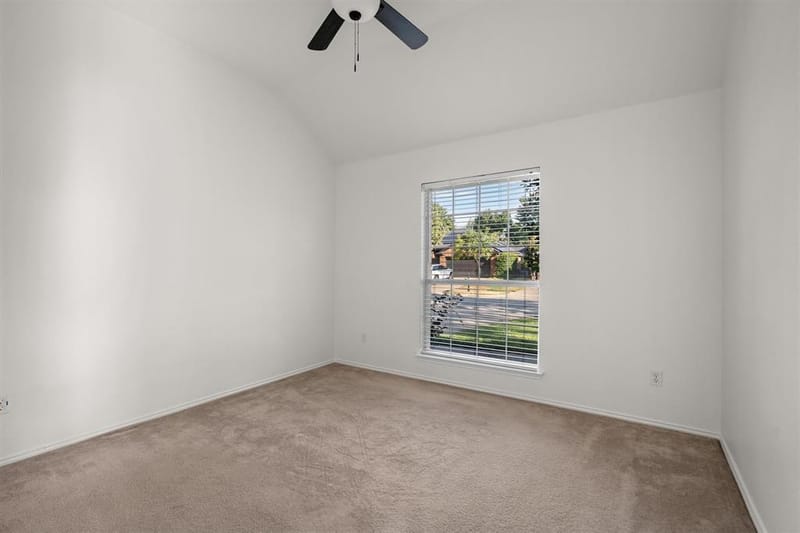 1718 Falcon Drive, Corinth TX 76210 - Photo 30