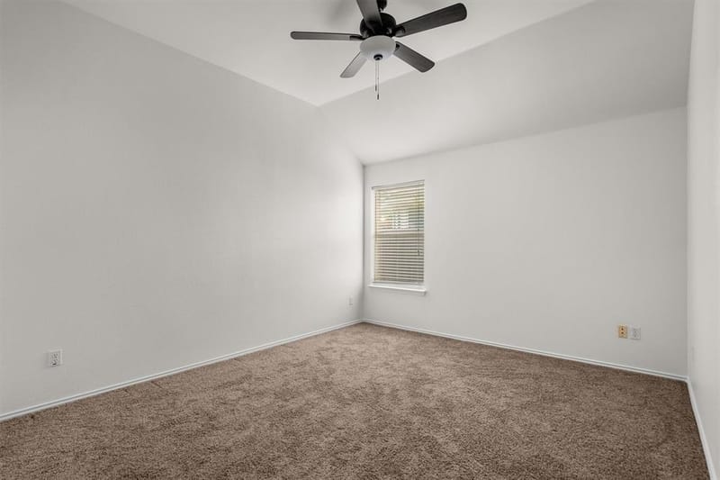 1718 Falcon Drive, Corinth TX 76210 - Photo 34