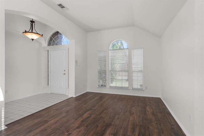 1718 Falcon Drive, Corinth TX 76210 - Photo 8
