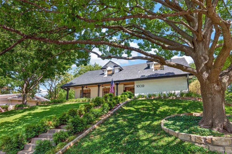 1609 Ems Road W, Fort Worth TX 76116 - Photo 2