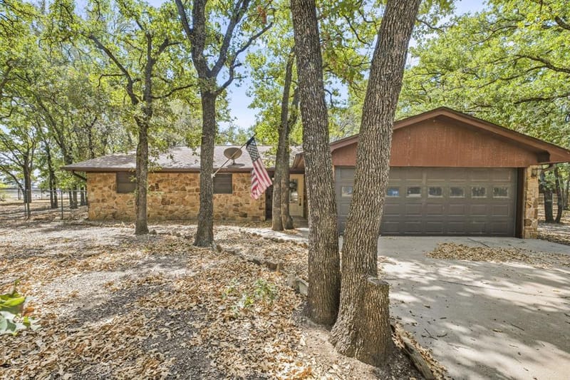213 County Road 195, Dublin TX 76446 - Photo 2