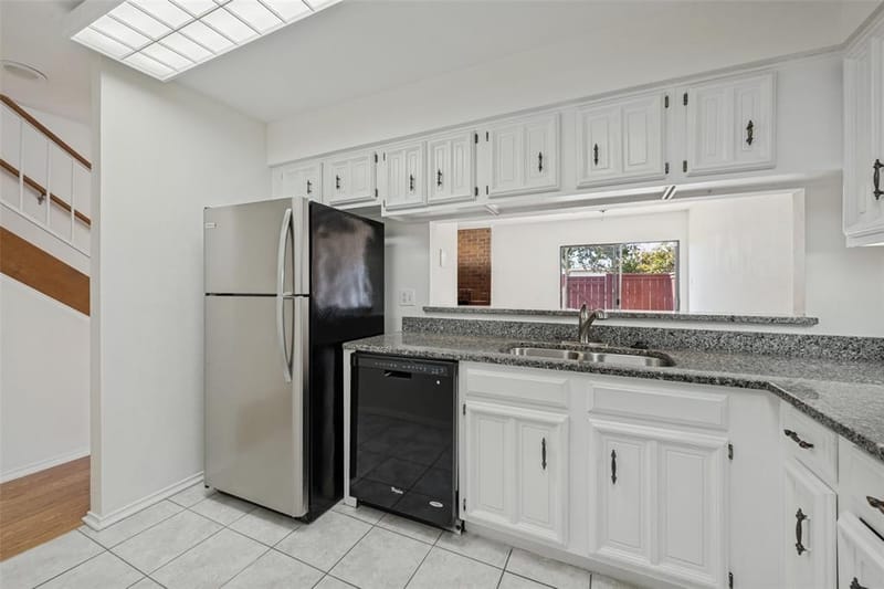 10 W Meadow Lane, Bedford TX 76021 - Photo 9