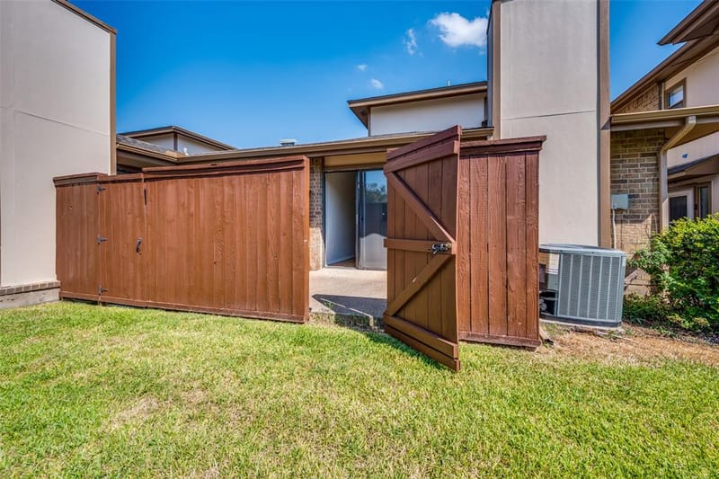 10 W Meadow Lane, Bedford TX 76021 - Photo 24