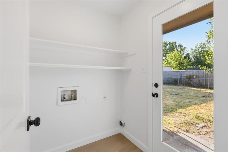 527 W Aubrey Street, Pilot Point TX 76258 - Photo 17