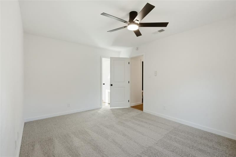 527 W Aubrey Street, Pilot Point TX 76258 - Photo 12