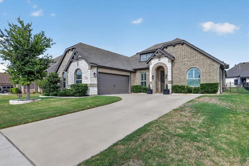 1070 Mickelson Drive, Granbury TX 76048 - Photo 2