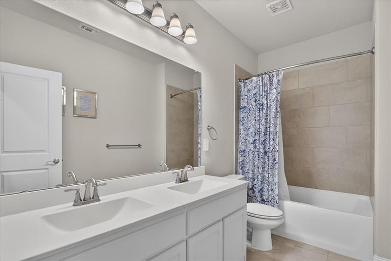 1070 Mickelson Drive, Granbury TX 76048 - Photo 35