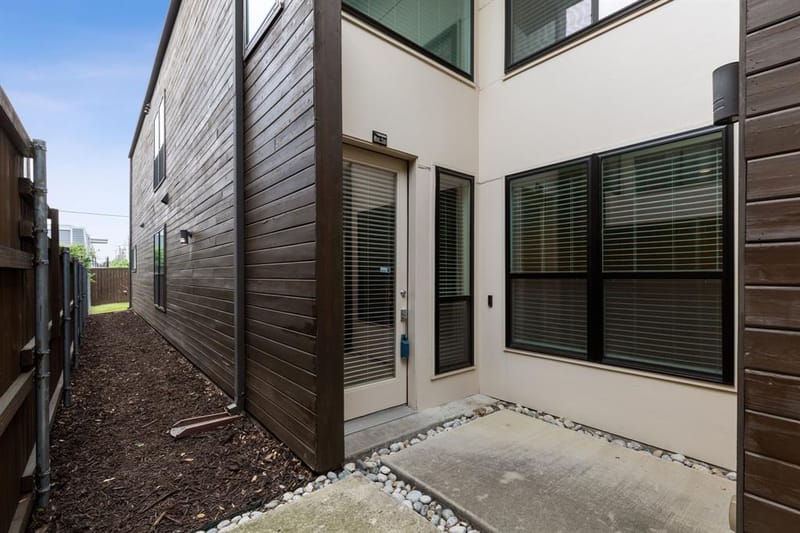 2913 Reagan Street, Dallas TX 75219 - Photo 29