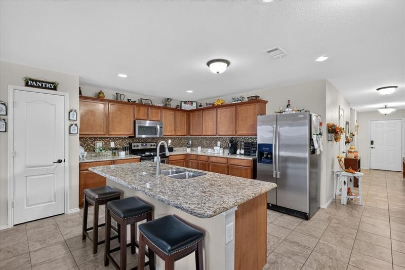 521 Leatherman Drive, Saginaw TX 76179 - Photo 8