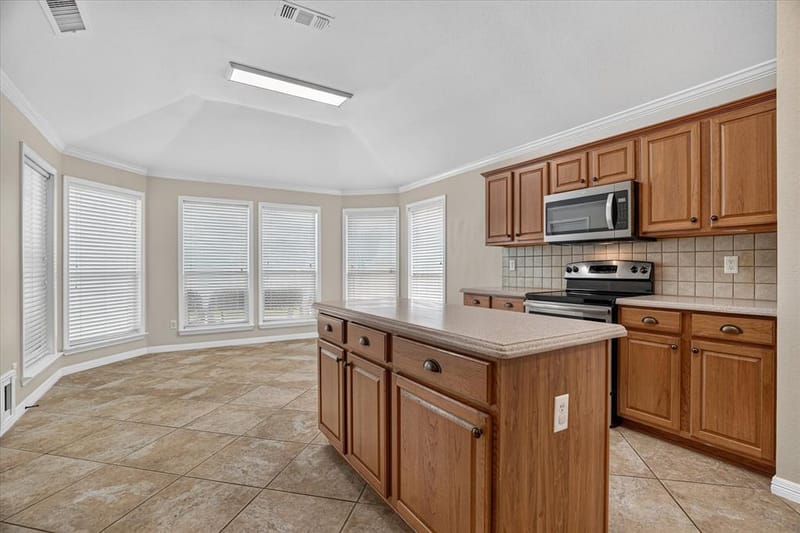 1004 Eden Street, Burleson TX 76028 - Photo 5